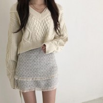 [유니즈] 뒷 트임 스트랩 브이넥 니트 스웨터 + 레모나 산1P