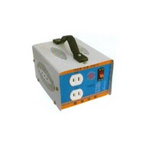 다운트랜스(220V-110V) 2000VAD 한일산업 공구몰 공마마켓 변압기