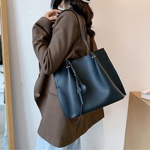 무드무드 / 컷팅 프린지 숄더백