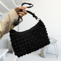 스퀘어 엠보싱 호보백 숄더백 퀼팅