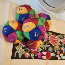 은상사 손자수 색동 한복 원형 바늘방석 바늘쌈지, 색동한복바늘방석(색상랜덤)