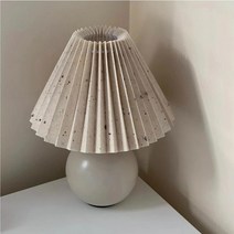 이쁜 램프 거실 조명 아파트 천장 부엌 침실 안방 벽걸이 천정 화장실 샹들리에 셀프 레일 등 빈티지 Pleated 테이블 AU 미국 EU 영국 플매트 카펫 러그 장식 Led 전구, [06] wood N white, [04] UK Plug
