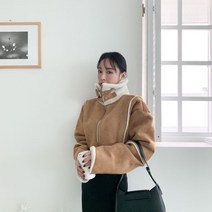 겟잇미 하에루 양털 카라 포켓 크롭 무스탕