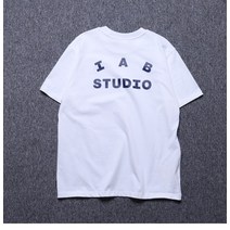 IAB Studio Letter Print 한국 하이스트리트 루스 다목적 남성 커플 라운드 넥 반팔 티셔츠 상의 티 스트리트웨어