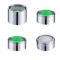 수도꼭지 노즐 포말기 버블러 에어로레이터 절수탭 물절약 워터탭 토출구 정류망 분사 거름망