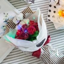 귀여운 학사모 LED 꽃다발 모음 조화 어린이집 유치원 졸업식 비누꽃 인형 입학 축하 생일, 10.LED 패턴곰인형비누장미꽃다발 50cmP5-블루