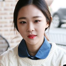 쇼룸 라운드넥카라