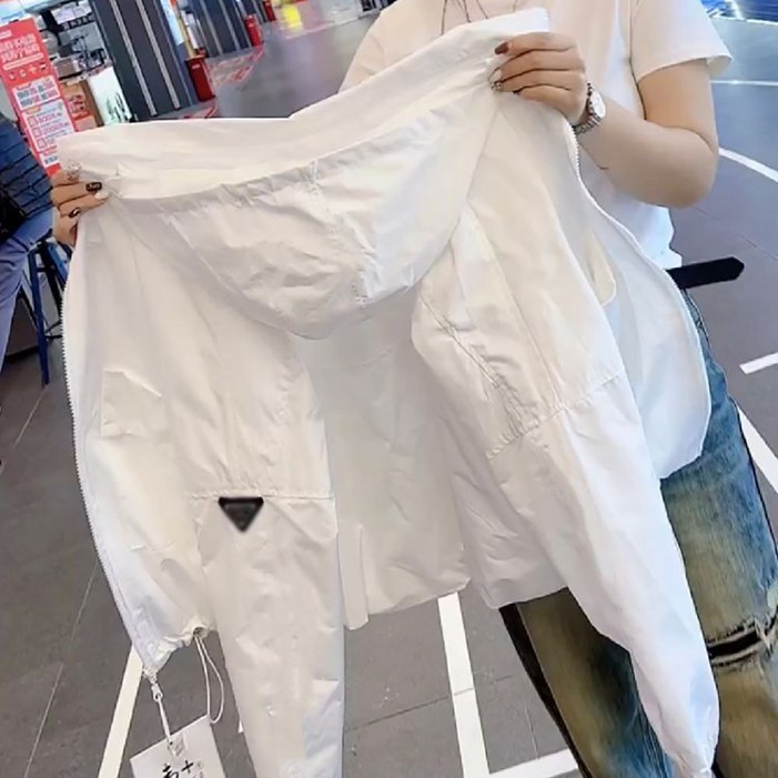 ROYALBELLE 여성 후드 숏자켓 패션 루즈핏 긴팔 집업점퍼 바람막이 점퍼 자외선차단 자켓 D0011609