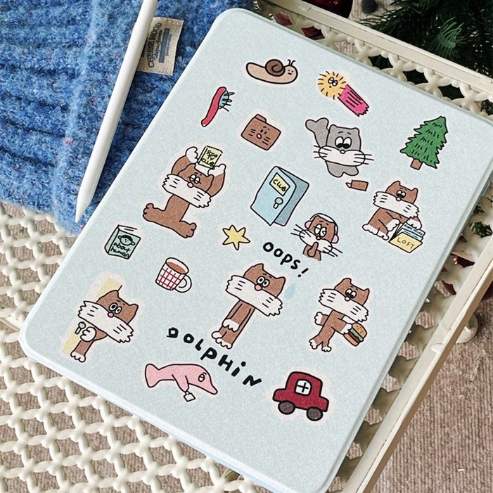 아이패드 프로6 5 에어 4 3 9 8 7 세대 12인치 11인치 10.9인치 강아지 캐릭터 패턴 펜슬 수납 거치대 스마트 북커버 케이스