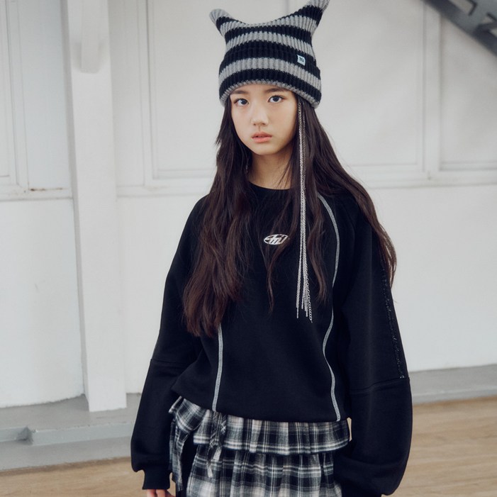 티미유 주니어 글로시 배색맨투맨