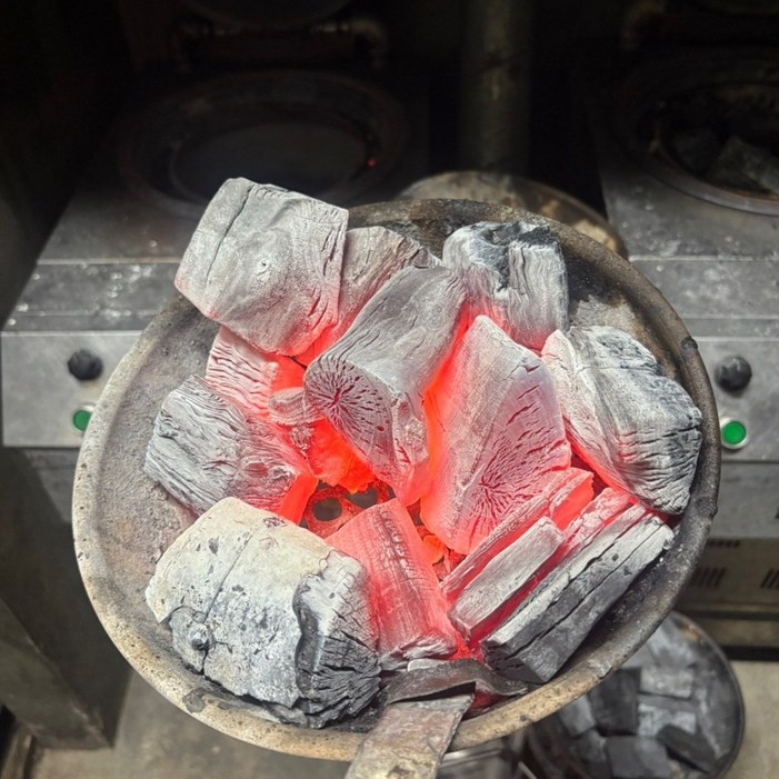 신의한숯 프리미엄 바베큐용 참숯비장탄 캠핑숯비장탄참숯2KG