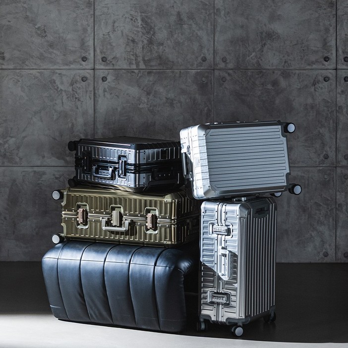 알벡스 티탄 알루미늄 캐리어 실버그레이블랙골드 4컬러 20242629인치 여행용 캐리어 기내용 수하물 하드 캐리어 TSA락