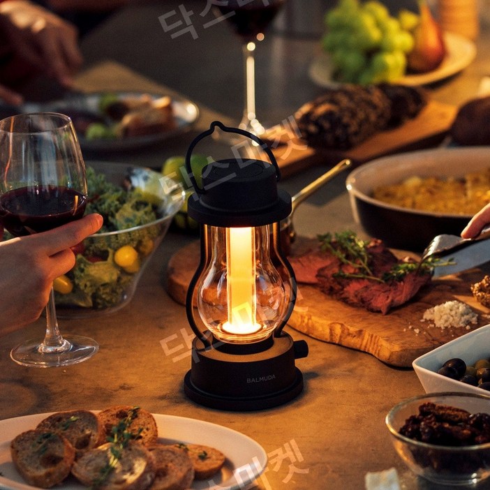 발뮤다 랜턴 휴대용 LED 감성 캠핑 랜턴 클래식 레드 BALMUDA The Lantern L02A-RD, 1개, red