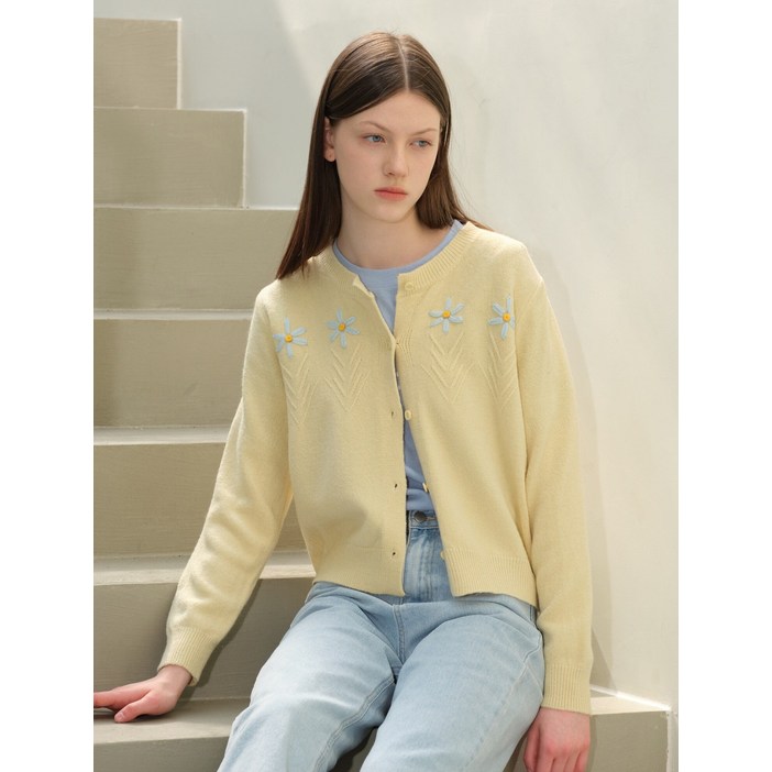 플라워 자수 포인트 니트 가디건 BX1CD002L0