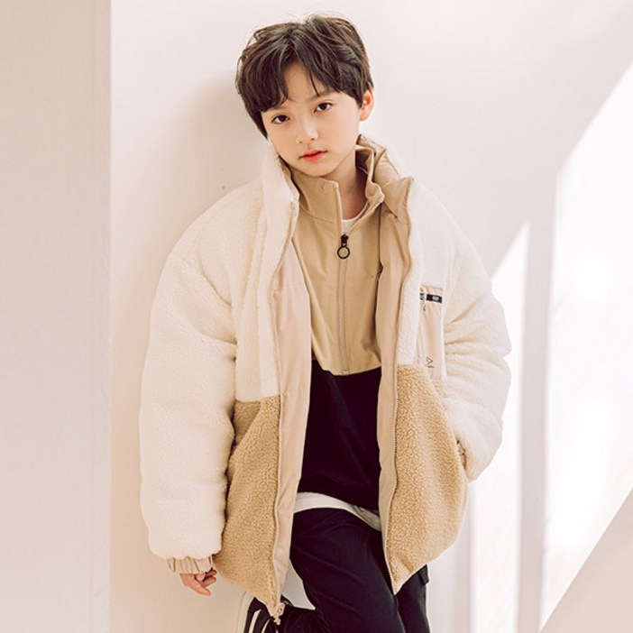 유솔양면패딩 리버서블 보아 숏 푸퍼 ULJP22W02