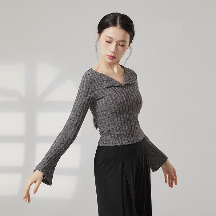 블라벨리 클래식 댄스 브이넥 플레어 긴팔 니트 코트 여 가을 빈티지 상의 데일리 형체 여 모던 댄스복HY1659