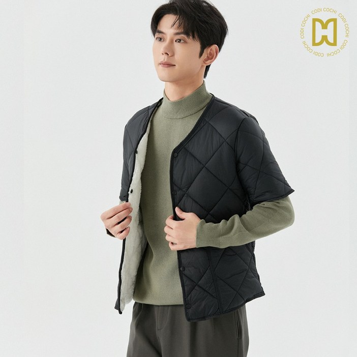 코디코치 덤블 반팔 조끼 패딩 누빔 퀼팅 5부 브이넥 이너 경량 베스트 아우터 코디코치 덤블 반팔 조끼 패딩 누빔 퀼팅 5부 브이넥 이너 경량 베스트 아우터