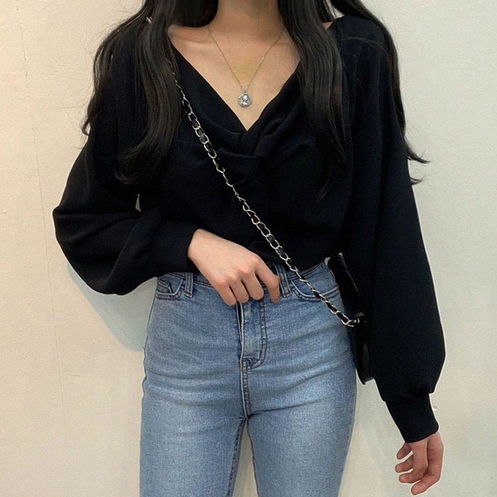 더블유 여성 트위스트 브이넥 꼬임 크롭 블라우스