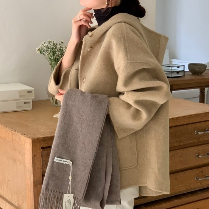 루어스룸 에글린 드롭 숄더 후드 루즈핏 아방핏 프리미엄 하프 핸드메이드 코트