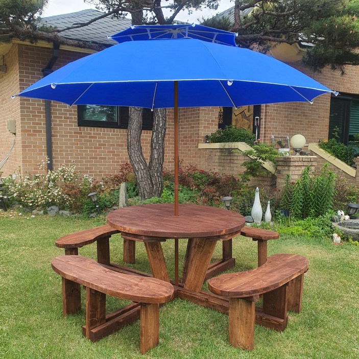 라탄야외테이블세트 미엔우드 야외용 원형 원목 테이블+파라솔 세트 야외 카페 정원 일체형 월넛색