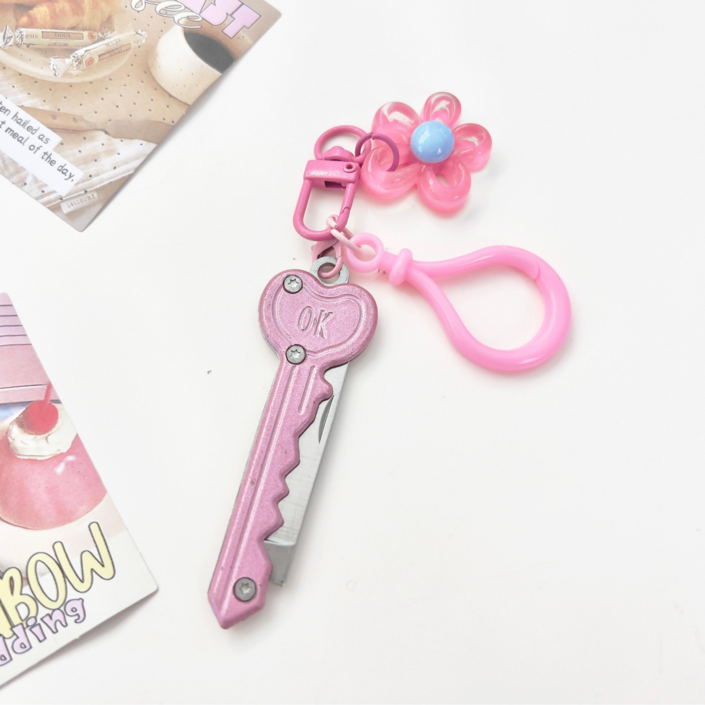 위캔바이 호신용칼 휴대용 하트나이프 랍스타키링플라워키링 증정