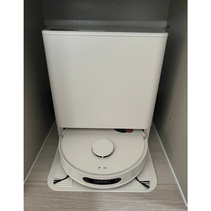 LG전자 코드제로 로보킹 AI 올인원 청소기 자동 급배수 B95AWDTH  올인원타워  자동급배수키트  엉킴방지브러시 방문설치