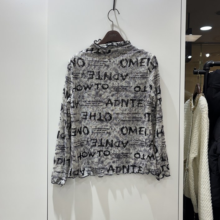 르니앤맥코이 얇은 이너용 큐빅 긴팔티셔츠 MN02TS701FJY NC부산대점