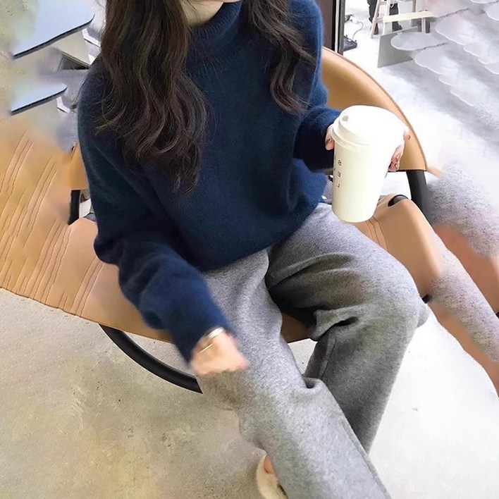 에쥬아 여성 풀오버 스웨터 루즈핏 목폴라 니트
