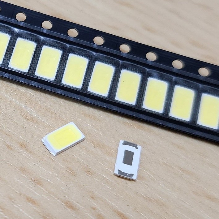5730칩LED 주광색 LED 7000k 100알 전등수리 방등수리