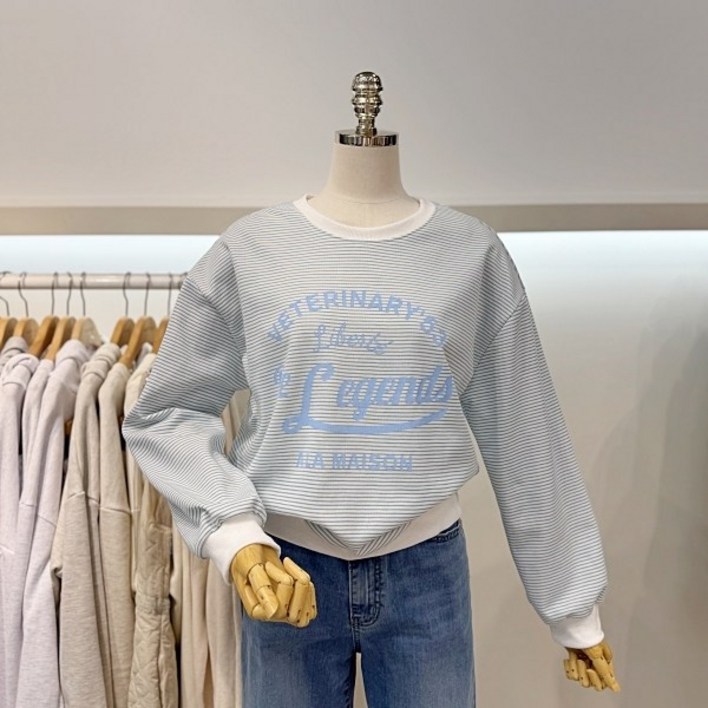 에잇컨셉 레전드 스트라이프 맨투맨 C26C1FTS054