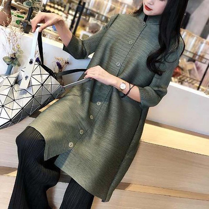 싱글 버튼 트렌치 코트 미디 길이 봄가을 신모델 스탠드 칼라 디자인 분위기 7부 소매 컷팅 깔끔 모던 스타일에 클래식 편안함 겸비 싱글 버튼 디자인 심플 고급