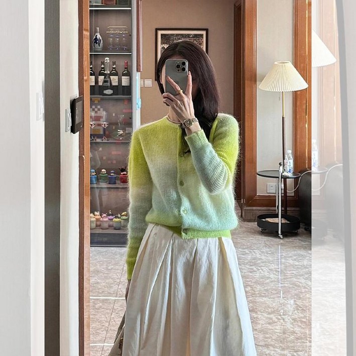 AOKADA 여성용 라운드넥 니트 봄 시즌 그라데이션 니트 라운드넥 베이직 긴팔 가디건