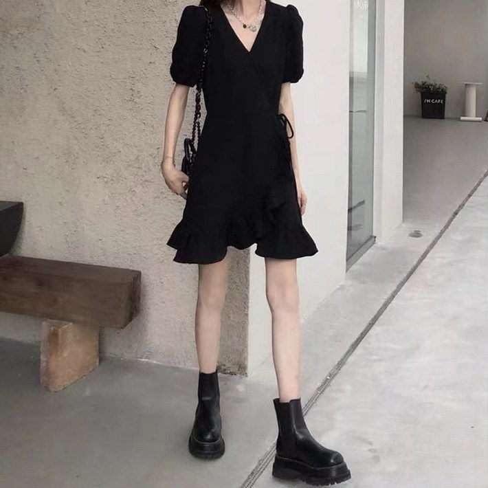 엘쏘 브이넥 퍼프 프릴 랩 원피스 엘쏘 브이넥 퍼프 프릴 랩 원피스