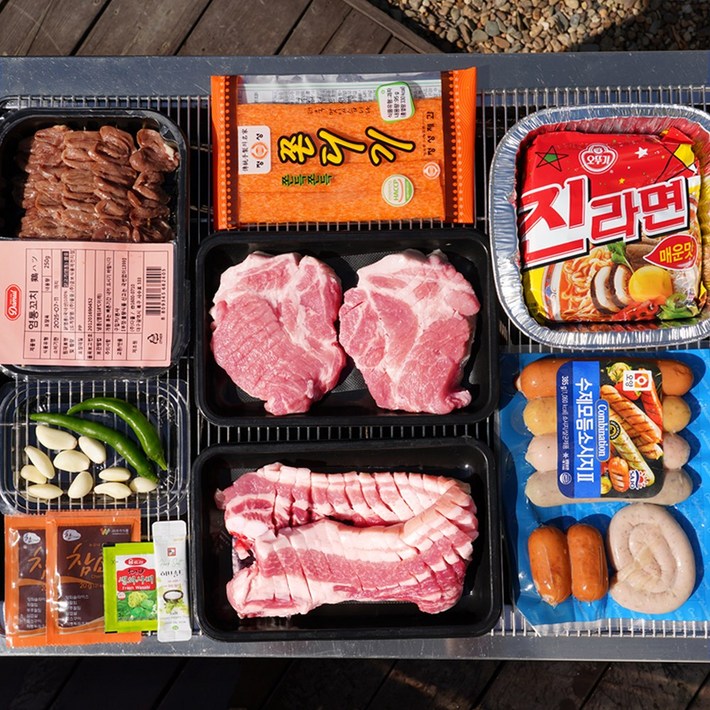 1등급 한돈 삼겹살 목살 바베큐 밀키트 캠핑고기세트 10종구성