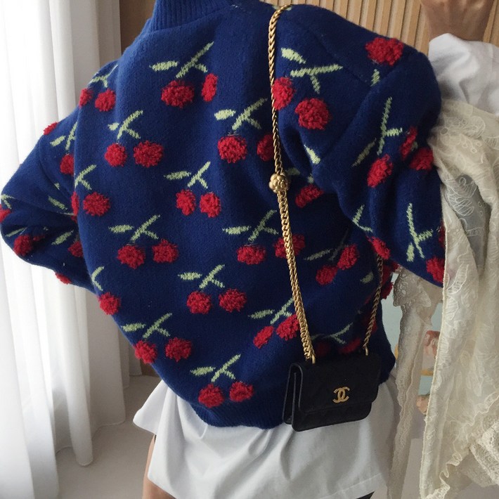 아이미마인 체리볼 입체부클 패턴 라운드 루즈핏 겨울니트 3color