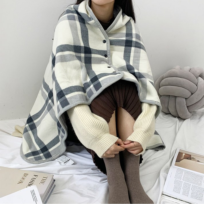 똑딱이 망토 앤 무릎 담요