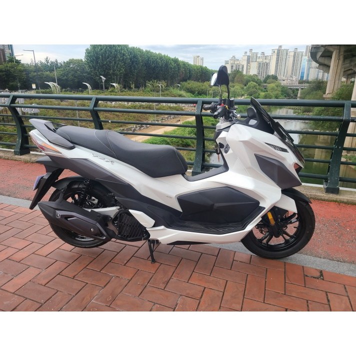 SYM VSX125브에스액스125최 저가판매 PCX125NMAX125