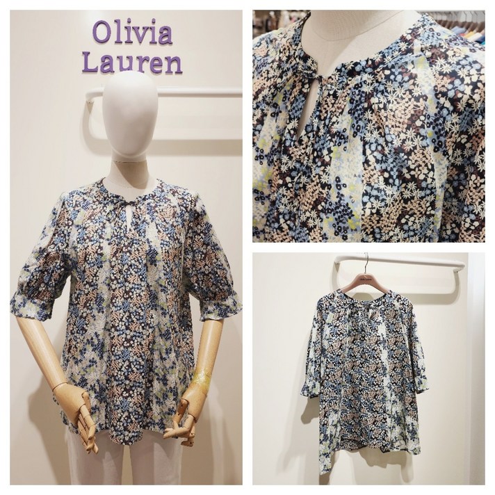 올리비아로렌 플라워 프린트 슬릿넥 반팔 A라인 블라우스 nc청주점 vvcns4m4371