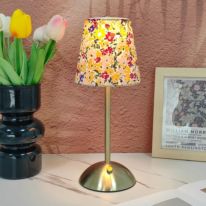 캄네스트 플라워패턴 단스탠드