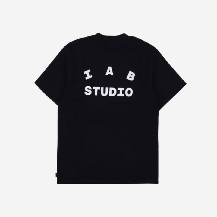 IAB Studio 앱 스튜디오 반팔티 남자 여자 상의 티셔츠 블랙 T-Shirt Black - 투데이밈