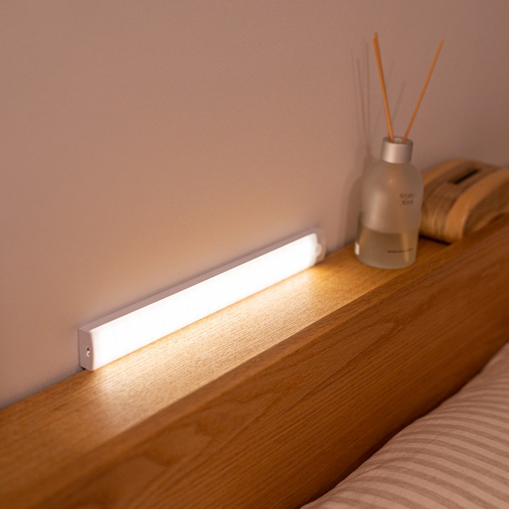아이린 충전식 무선 밝기조절 LED 센서등 30cm