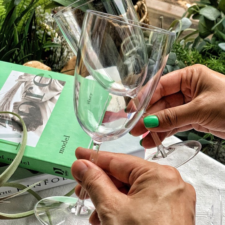 플라스틱 와인잔