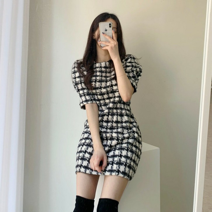 워너비뮤즈  울 하운드투스 체크 퍼프 모직 미니 A라인 원피스