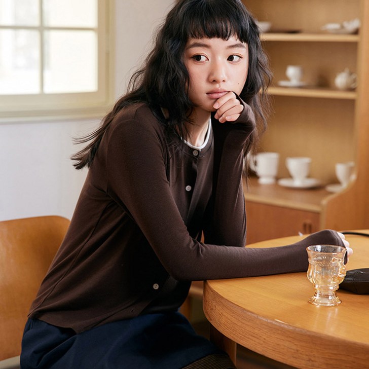 스토리원 여성 리오셀 울 아세테이트 라운드넥 가디건 WMSSOT026 스토리원 여성 리오셀 울 아세테이트 라운드넥 가디건 WMSSOT026