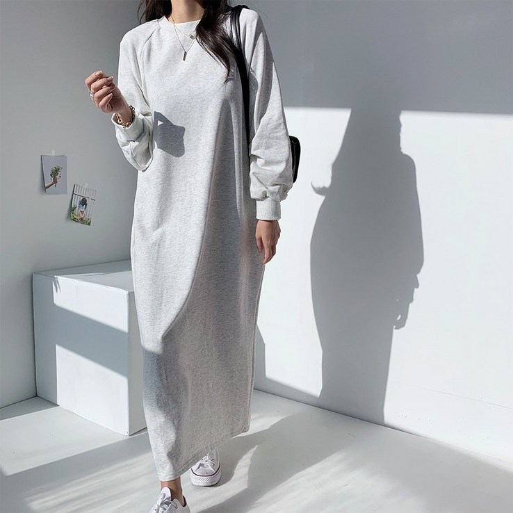 하이데일리 자체제작 여성 면 루즈핏 흰 데일리 30대 40대 캐쥬얼 오버핏 무지 긴팔 다이마루 롤리 맨투맨 롱 원피스 하이데일리 자체제작 여성 면 루즈핏 흰 데일리 30대 40대 캐쥬얼 오버핏 무지 긴팔 다이마루 롤리 맨투맨 롱 원피스