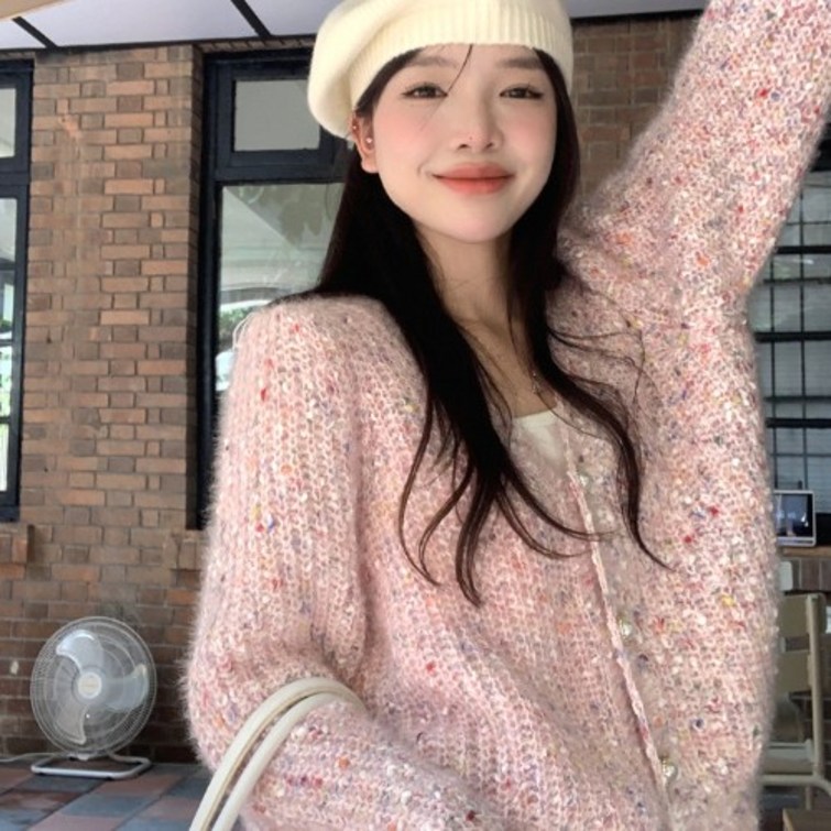 청담코코 페미닌 여성가디건 진주단추 밥풀니트 청담코코 페미닌 여성가디건 진주단추 밥풀니트
